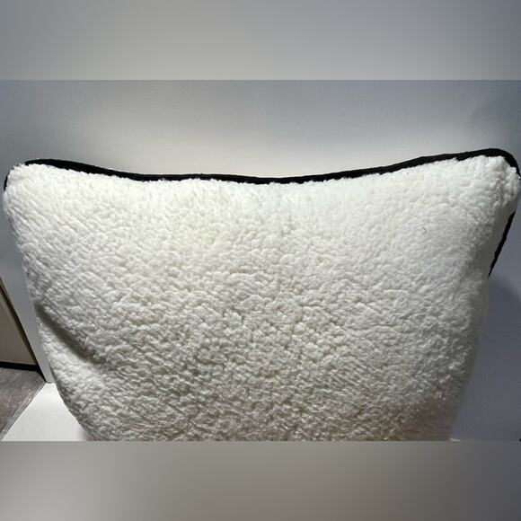 NWT Magaschoni Let it Snow white and black accent pillow - Picture 5 of 6